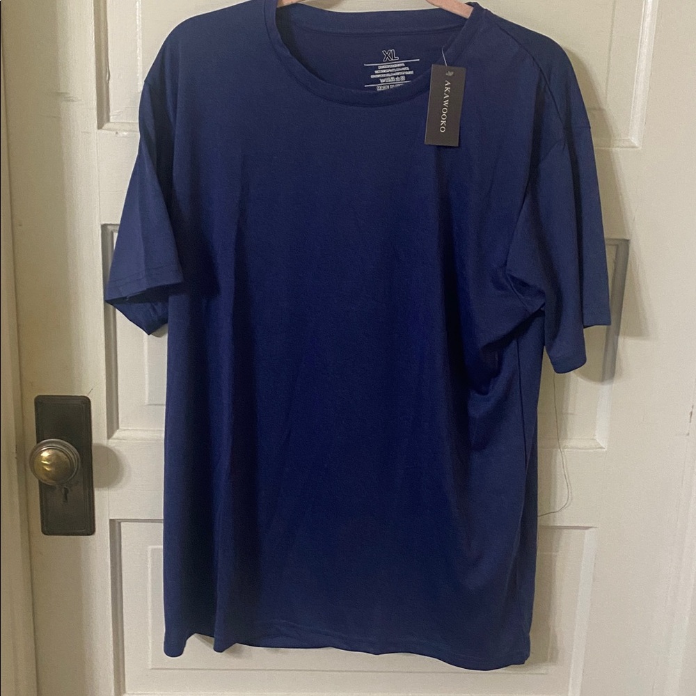 AKAWOOKO Blue Men's Short Sleeve Tee